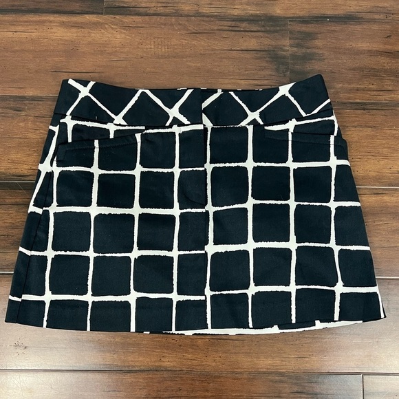 Trina Turk Navy Blue & White Mini Skirt - Size 2 - Picture 1 of 6